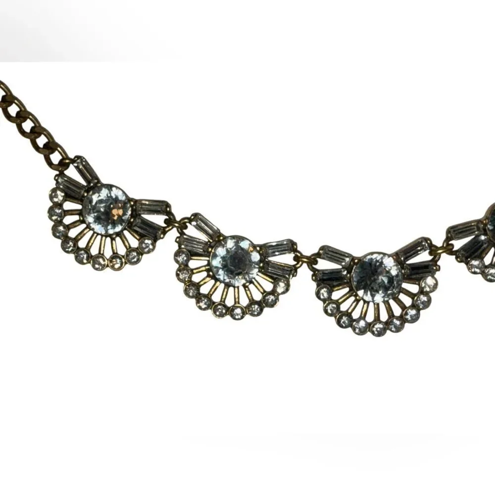 Elegant Silver Necklace with Crystal Accents